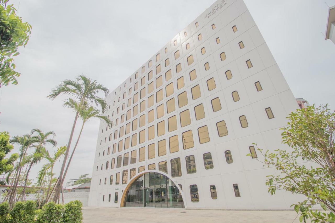 Justice Hotel Bangkok Eksteriør billede