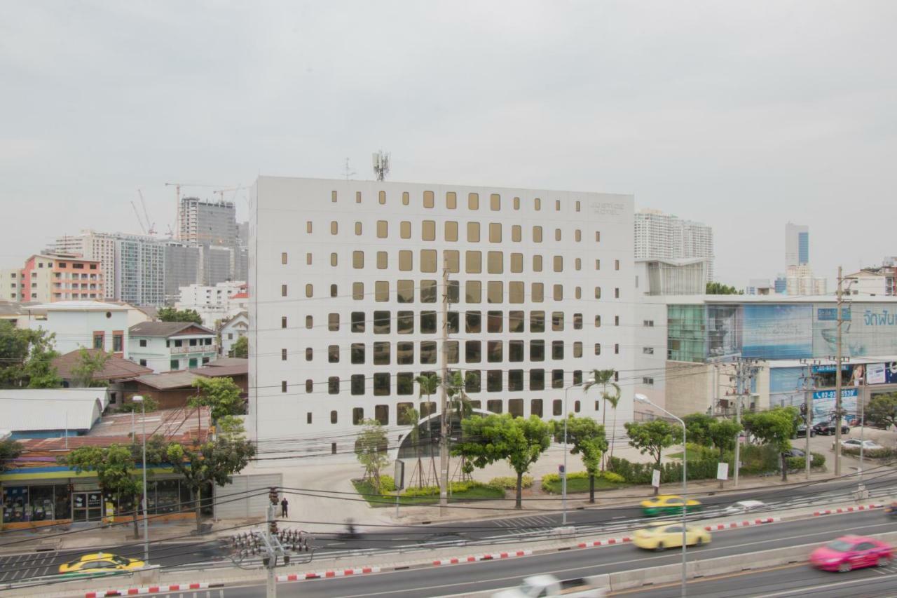 Justice Hotel Bangkok Eksteriør billede
