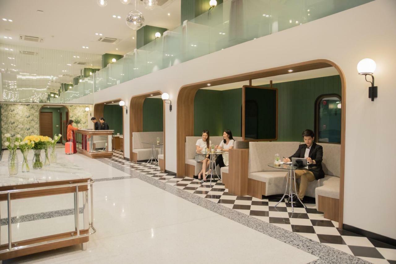 Justice Hotel Bangkok Eksteriør billede